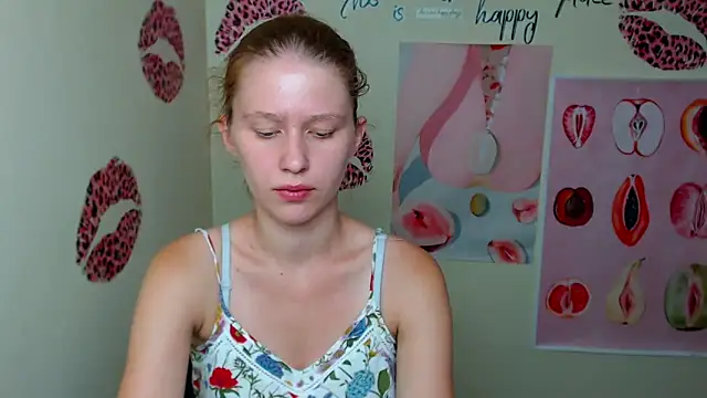 Snapshot of StellaCRL chatting on September 13, 11:54 am StellaCRL online show from September 13, 11:54 am
