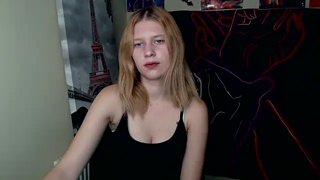 Snapshot of StellaCRL chatting on October 19, 6:03 am StellaCRL online show from October 19, 6:03 am
