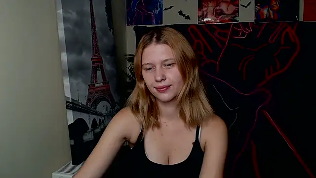 Snapshot of StellaCRL chatting on October 19, 6:52 pm StellaCRL online show from October 19, 6:52 pm