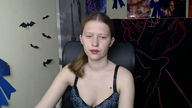 StellaCRL online show from April 25, 6:05 pm