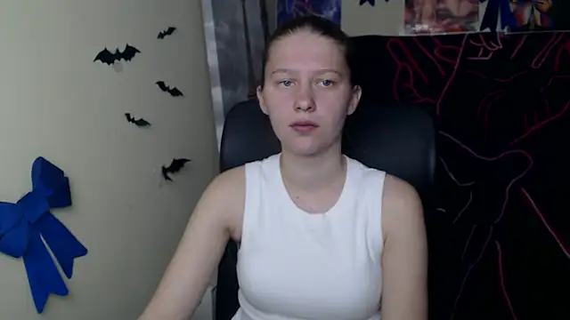 StellaCRL online show from April 27, 12:03 pm