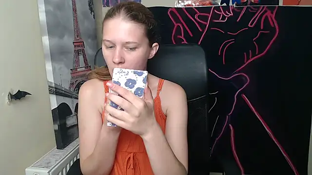 StellaCRL online show from May 15, 11:50 am