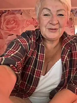 Laura Millf online show from June 25, 9:03 am
