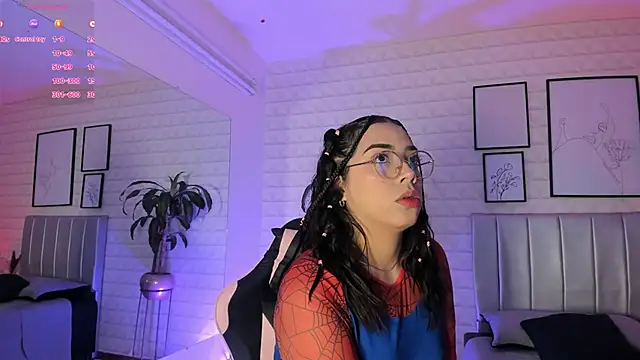 Lizzie-Evans online show from March 12, 12:11 pm