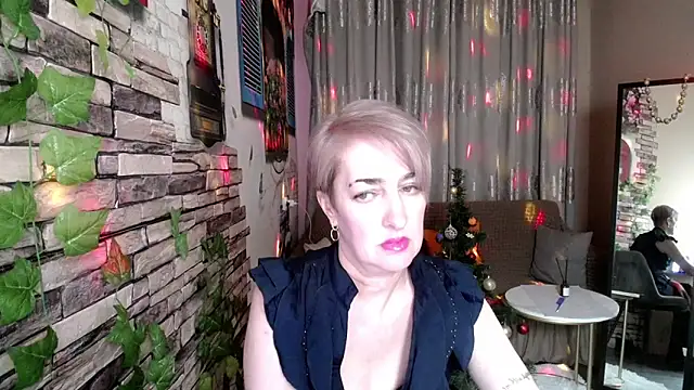 Snapshot of Hot_Girl87 chatting on January 10, 3:58 pm Hot Girl87 online show from January 10, 3:58 pm