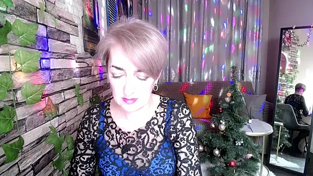 Snapshot of Hot_Girl87 chatting on January 13, 2:42 pm Hot Girl87 online show from January 13, 2:42 pm