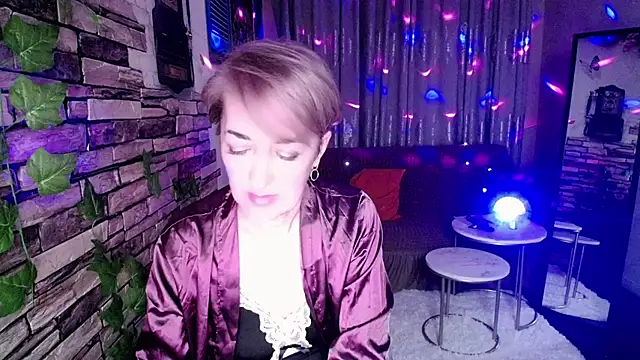 Snapshot of Hot_Girl87 chatting on January 15, 10:57 pm Hot Girl87 online show from January 15, 10:57 pm