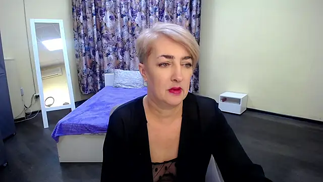 Snapshot of Hot_Girl87 chatting on March 20, 4:31 pm Hot Girl87 online show from March 20, 4:31 pm