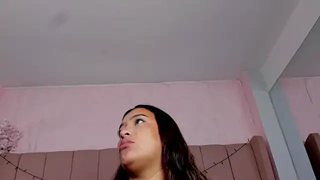 MollyBigBoobs12 online show from November 1, 8:55 pm