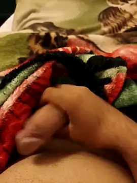 Snapshot of 01kirito chatting on January 31, 8:29 pm 01kirito online show from January 31, 8:29 pm