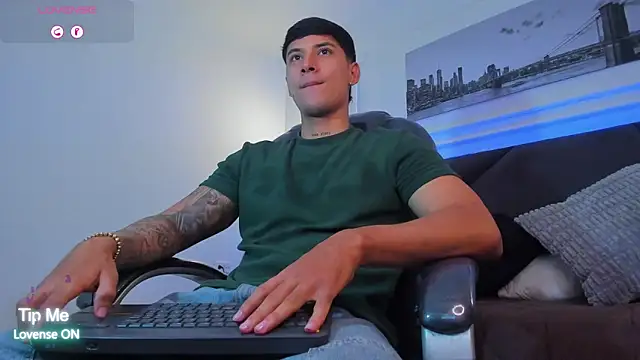 Damian23   online show from February 3, 10:53 am