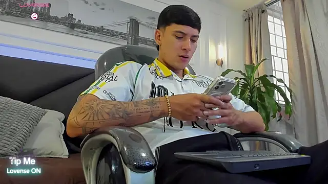 Damian23   online show from February 28, 1:12 pm