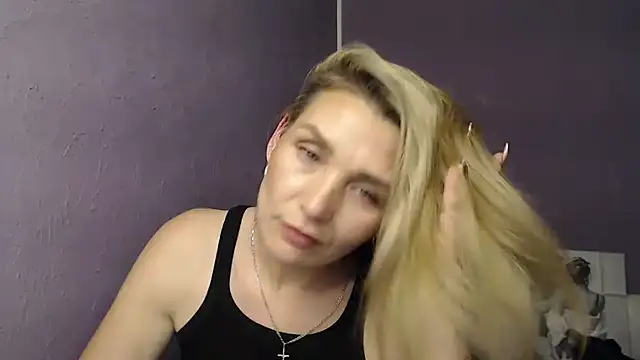 Snapshot of _sexy_lady chatting on January 2, 4:35 pm sexy lady online show from January 2, 4:35 pm