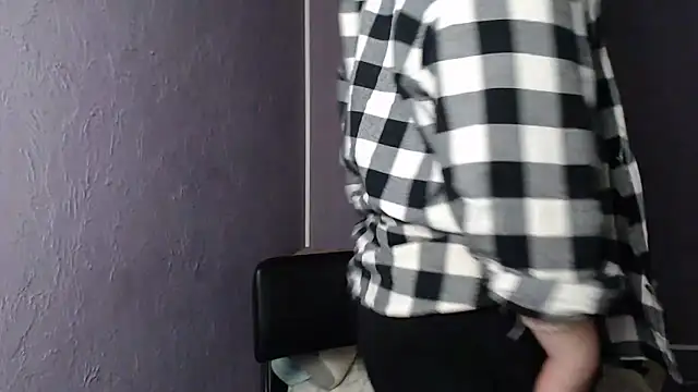 Snapshot of _sexy_lady chatting on February 21, 8:05 pm sexy lady online show from February 21, 8:05 pm