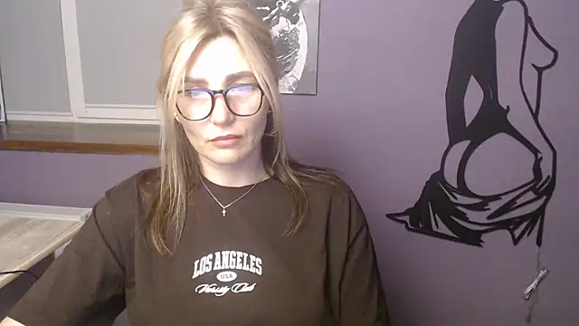  sexy lady online show from May 10, 11:59 am