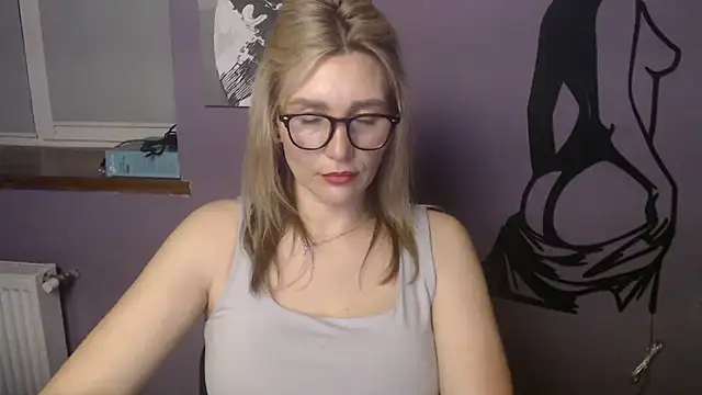 sexy lady online show from May 23, 11:58 am