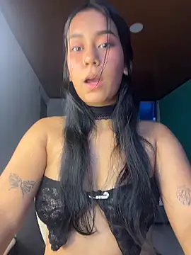 Snapshot of ALANAH_KITTY chatting on April 1, 8:17 pm ALANAH KITTY online show from April 1, 8:17 pm