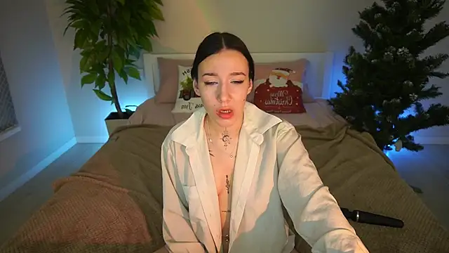 NikkiGoldSide online show from January 10, 6:59 am