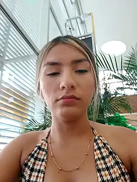 GIRL DONCELLA online show from December 3, 10:07 pm