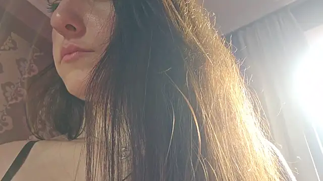 AlejandraDelaney online show from May 22, 1:06 pm