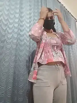 Snapshot of SHALU-KUMARI chatting on December 3, 5:55 pm SHALU-KUMARI online show from December 3, 5:55 pm