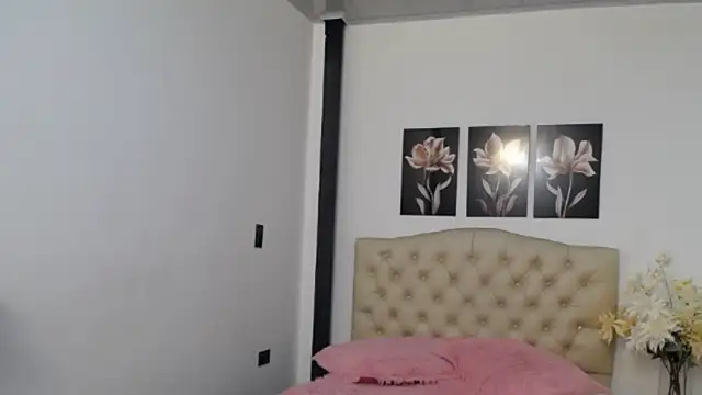 lily f00x online show from March 27, 12:38 pm