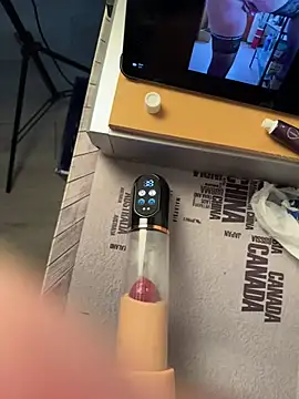 Snapshot of Giorgiostant chatting on March 24, 5:51 pm Giorgiostant online show from March 24, 5:51 pm