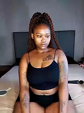 ThickPearlx23 online show from March 16, 6:39 am