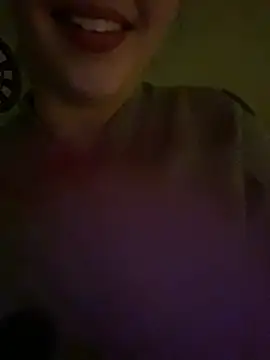 Snapshot of 69Laura696 chatting on January 14, 9:20 pm 69Laura696 online show from January 14, 9:20 pm