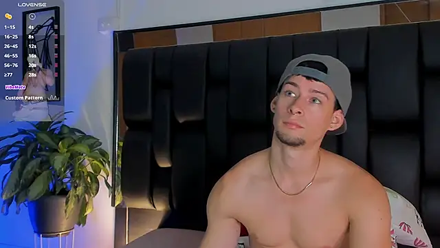 JadeSmiith  online show from November 22, 10:53 pm