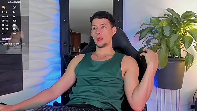 JadeSmiith  online show from January 14, 11:20 pm