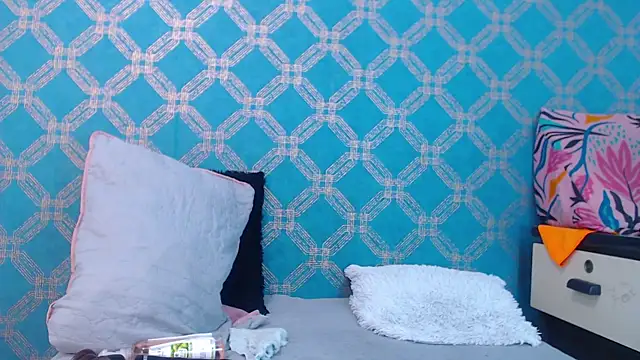 violeta cute18 online show from February 14, 10:04 pm