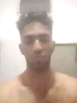 Snapshot of loganwollf chatting on January 7, 2:19 pm loganwollf online show from January 7, 2:19 pm