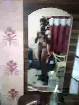 Snapshot of loganwollf chatting on January 27, 5:37 pm loganwollf online show from January 27, 5:37 pm