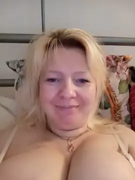 Lauri scherri online show from June 4, 5:41 pm