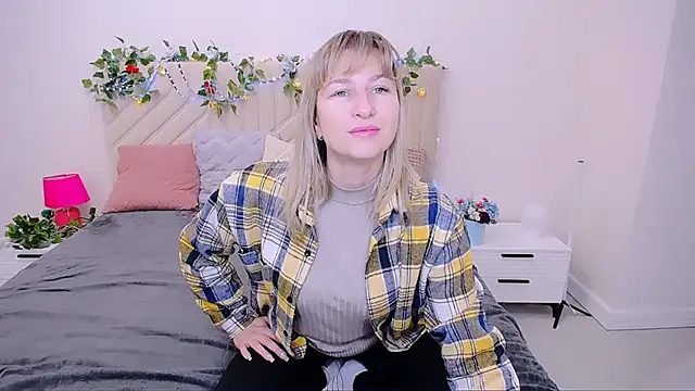 Incredible Ariela online show from October 24, 10:33 am