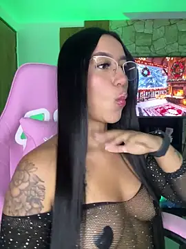 Tamara Roberts1 online show from December 13, 2:43 am