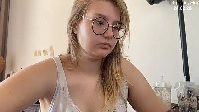 JacyWinslat online show from February 28, 7:20 am