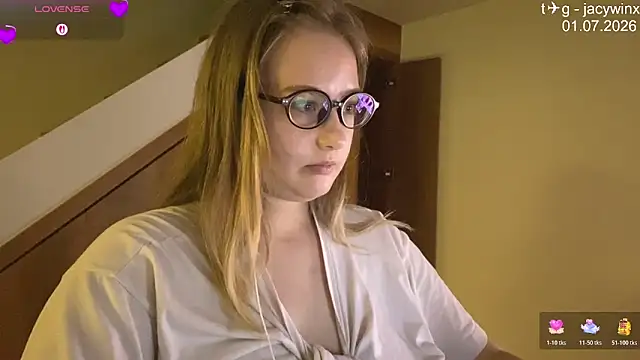 JacyWinslat online show from July 1, 11:23 am