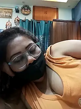 Cute-mona online show from March 13, 10:05 pm