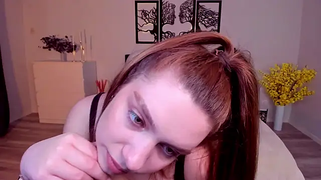 DaniellaLovely online show from February 7, 11:12 am