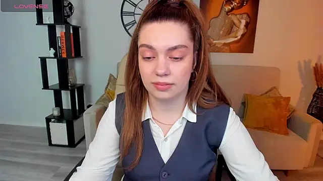 DaniellaLovely online show from March 7, 2:34 pm
