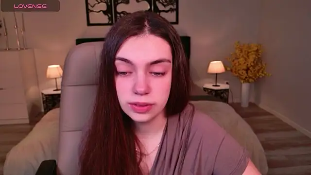 DaniellaLovely online show from November 12, 11:10 am