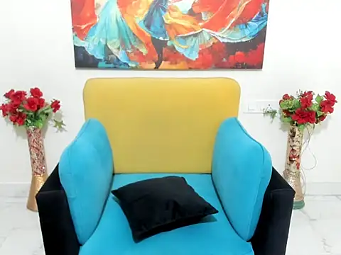 evaaelfiee online show from April 14, 3:23 am