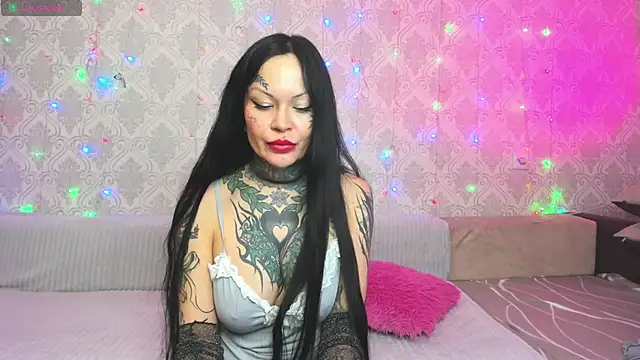 Snapshot of Megan_Black_Moon chatting on February 13, 6:30 am Megan Black Moon online show from February 13, 6:30 am