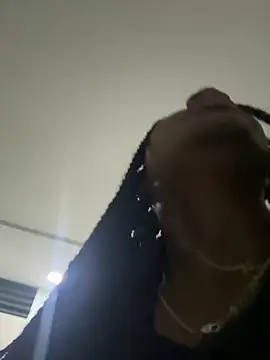 EscorpiLeoncita online show from March 1, 4:47 am