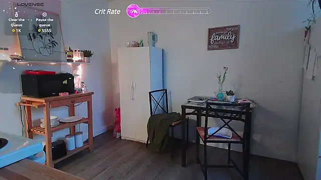 Snapshot of Kittyymaze1 chatting on March 10, 11:42 am Kittyymaze1 online show from March 10, 11:42 am