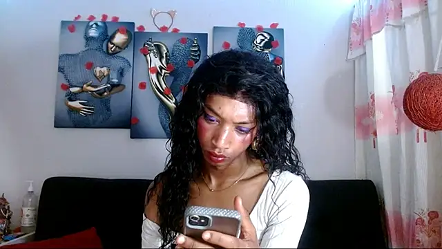 Snapshot of Maidi_ chatting on February 19, 1:50 pm Maidi online show from February 19, 1:50 pm