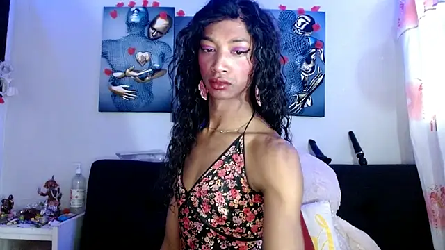 Snapshot of Maidi_ chatting on February 23, 1:32 pm Maidi online show from February 23, 1:32 pm