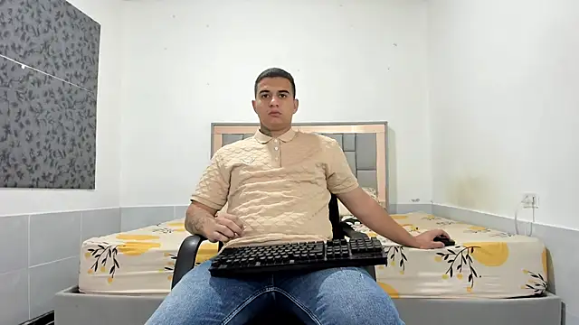 simookeler online show from January 18, 12:14 am